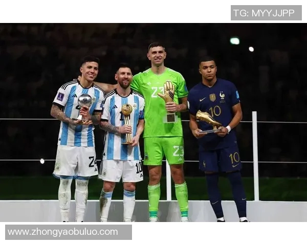 瓦伦西亚队长因伤缺席下一场关键战役，球队雪上加霜