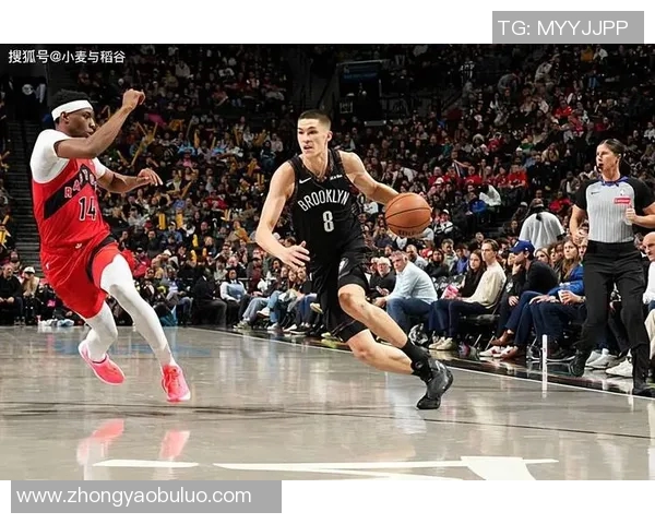 篮网队签约年轻新秀，球队实力大增